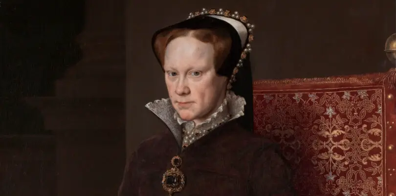 Queen Mary the First Queen of England : Singing Bell Queen Mary the First Queen of England